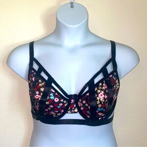 Strappy, floral, sexy bra Size 1XL Shein